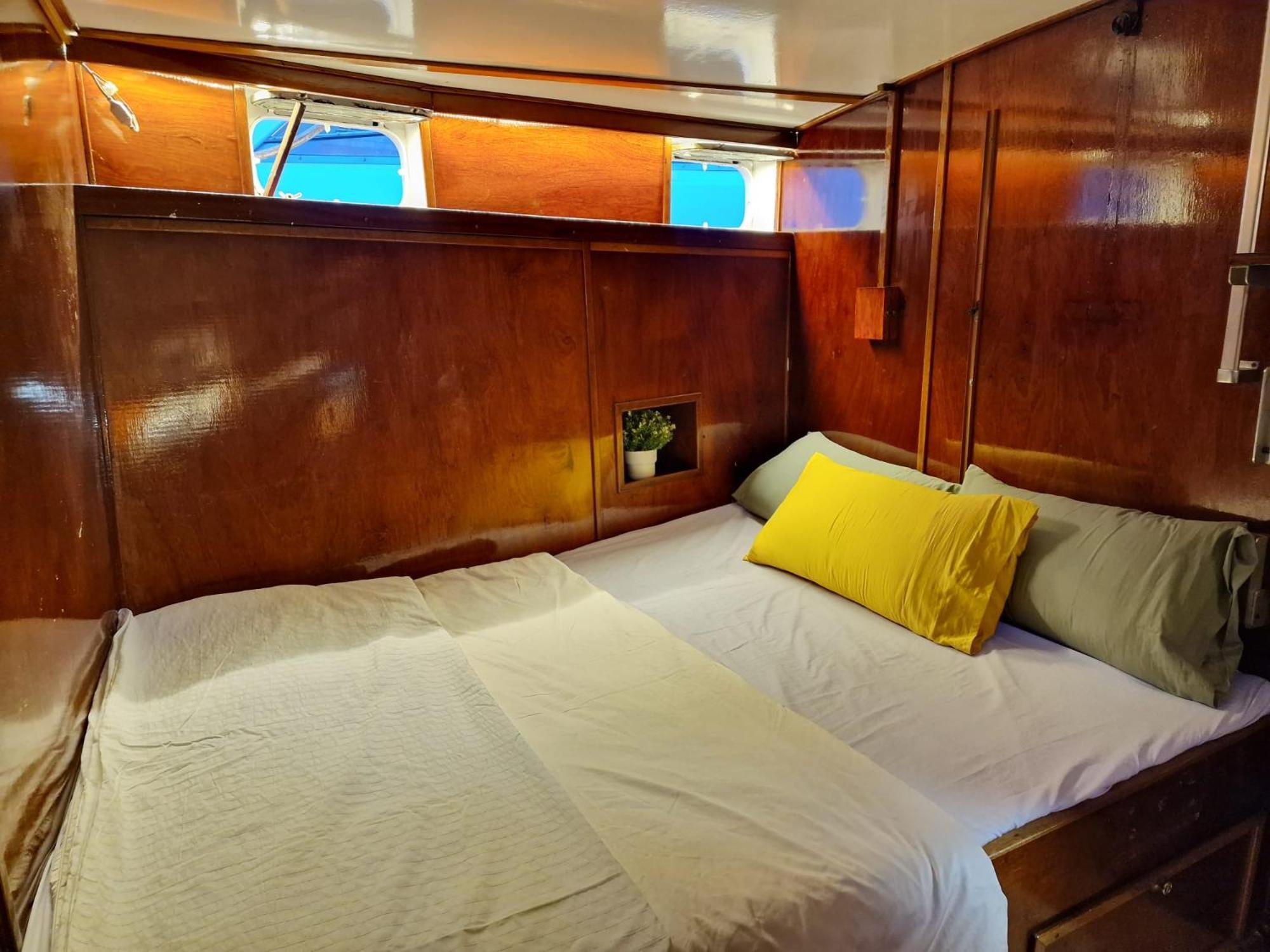 Classic Boat Barcelona Exterior photo